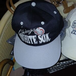 Vintage 90s Chicago White Sox Baseball Cap Hat Snapback Black and Gray Cap